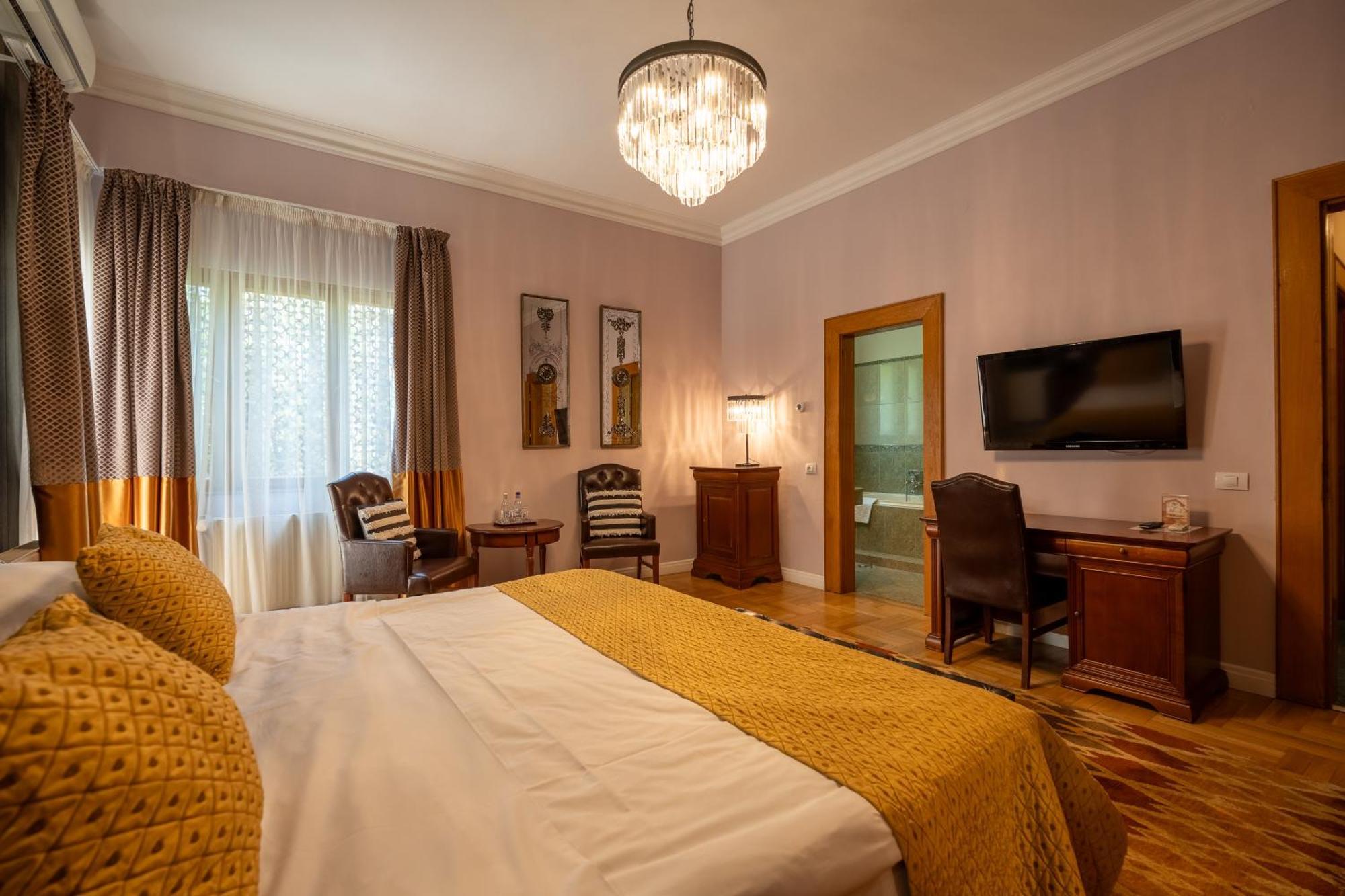 Casa Cranta 4* Brașov