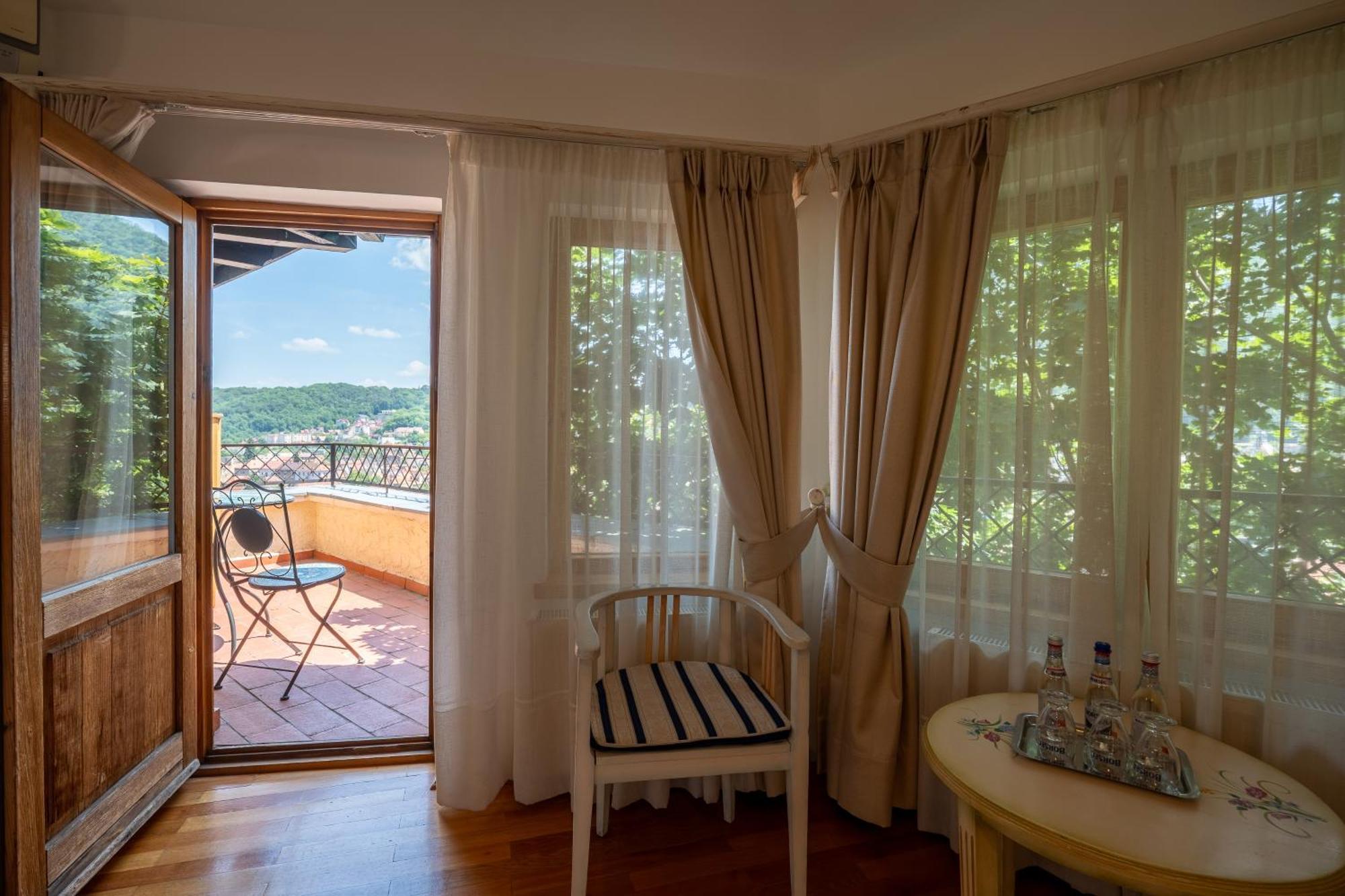 Hotel Casa Cranta