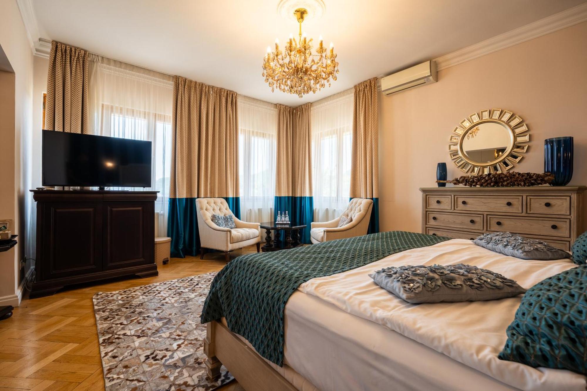 Casa Cranta Hotel 4*